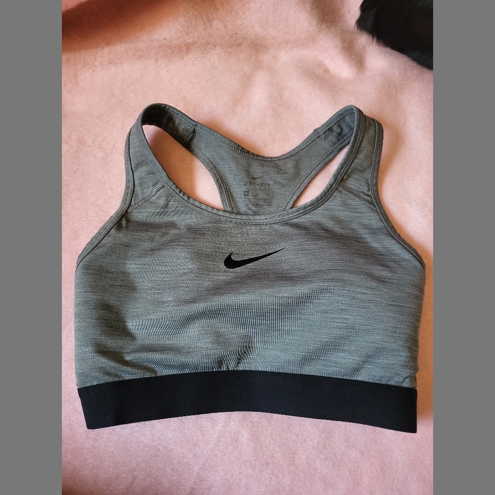 Nike Dri-Fit Sports Bra size S